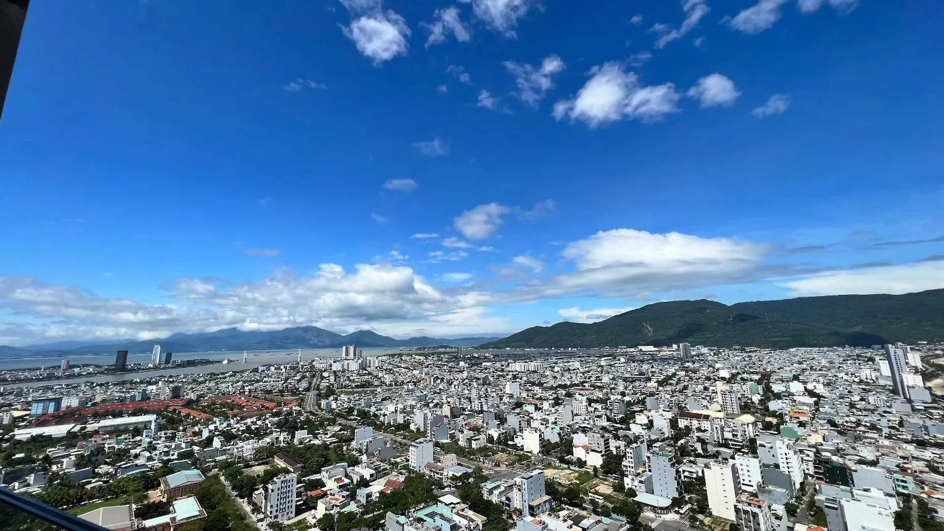 Luxury Apartment Ocean View Free Pool Da Nang Vietnam