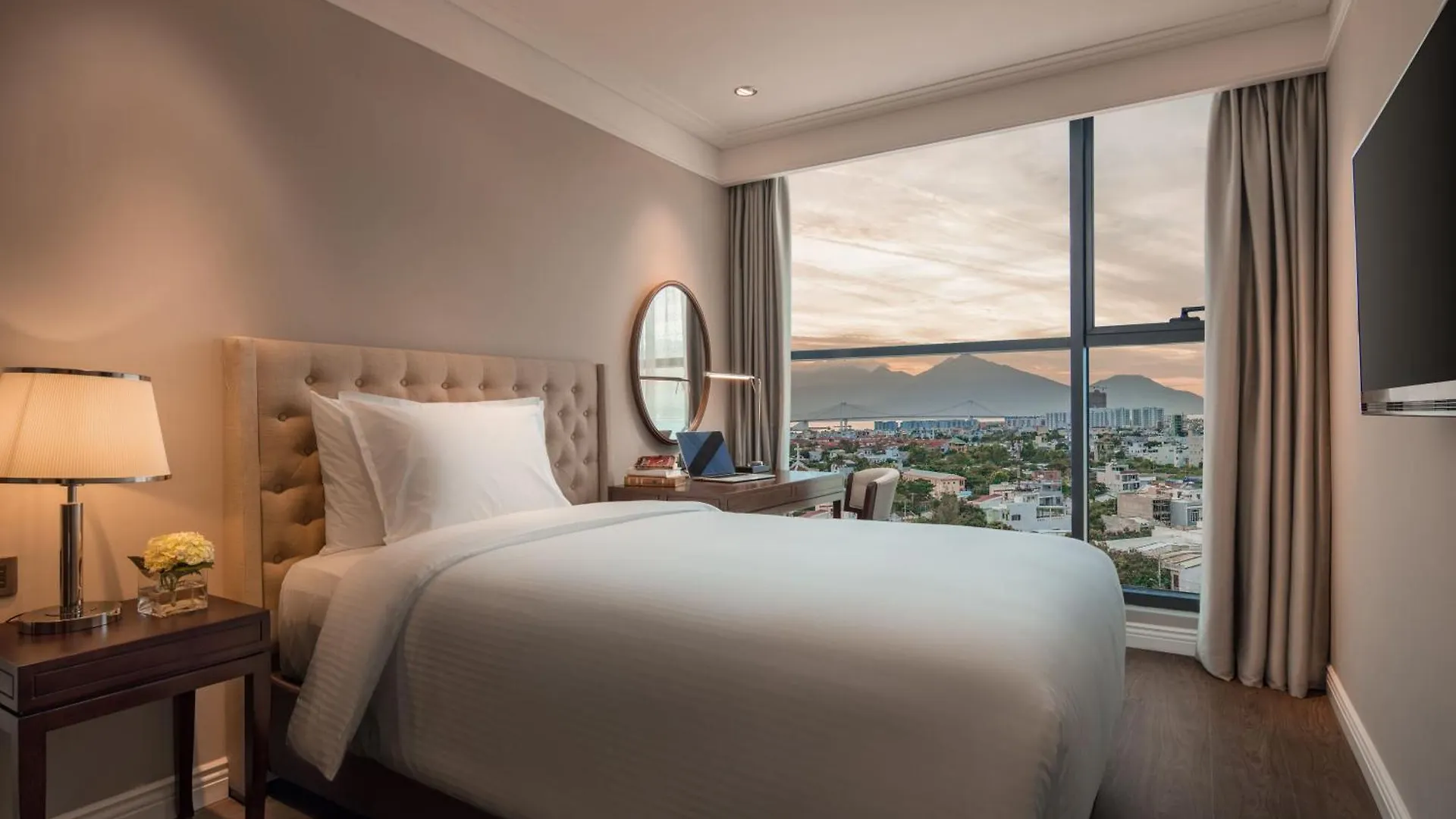 Luxury Apartment Ocean View Free Pool Da Nang