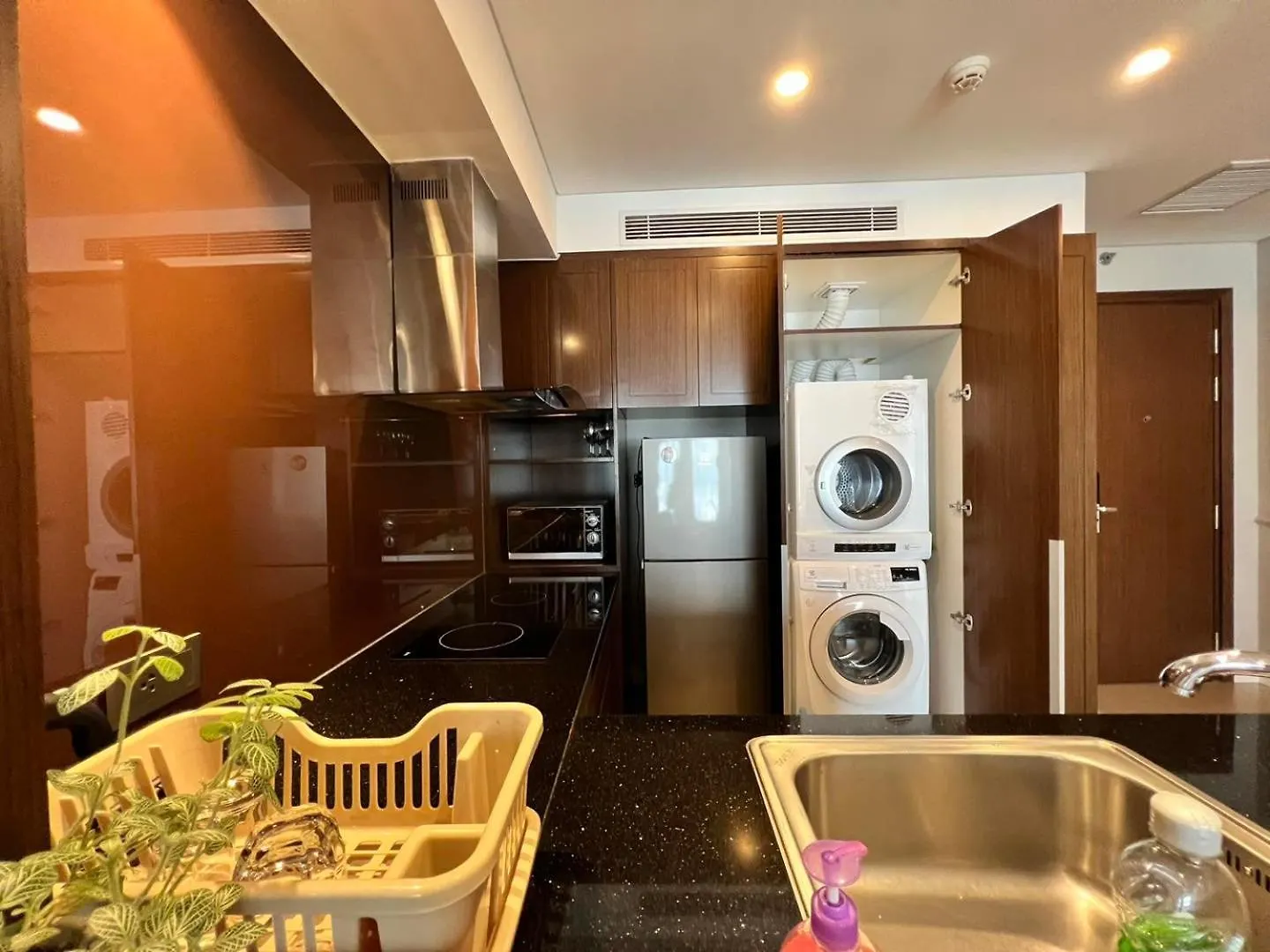 Luxury Apartment Ocean View Free Pool Da Nang Vietnam
