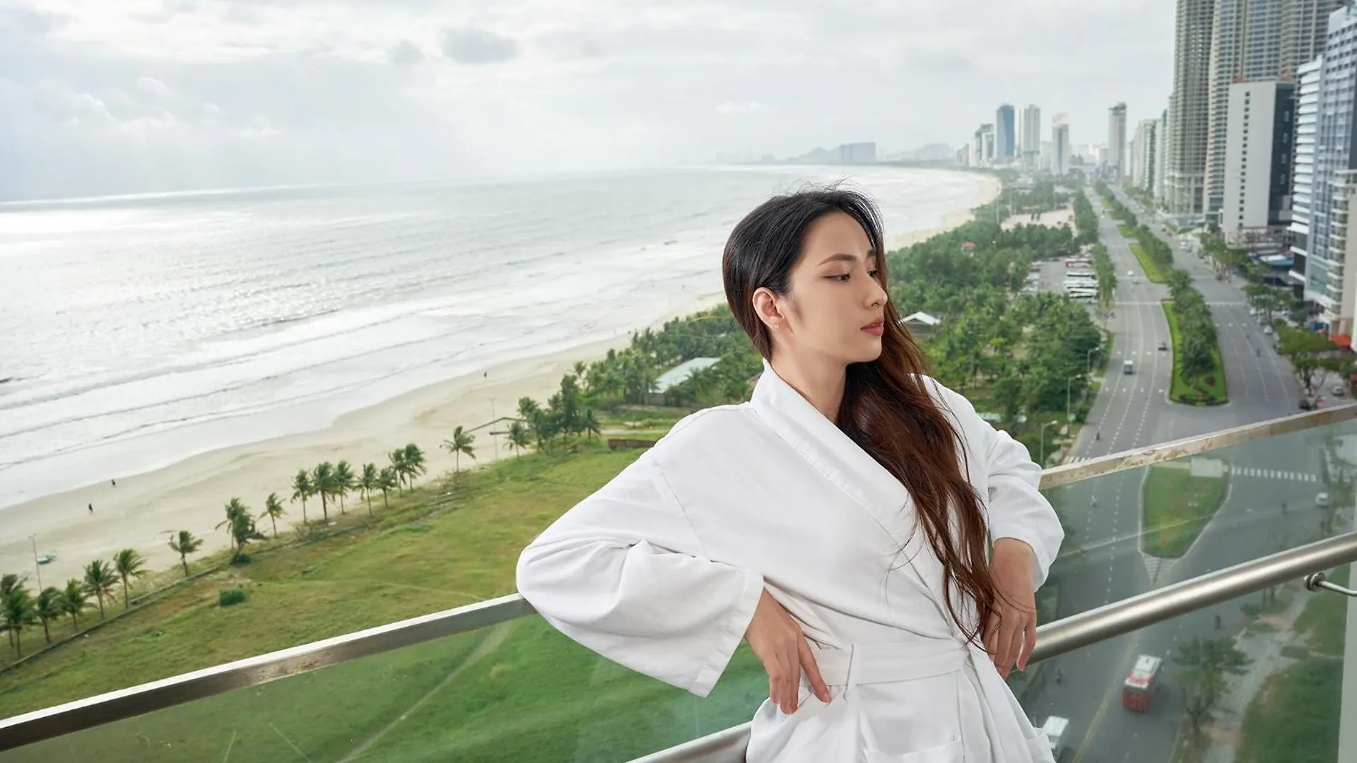 Luxury Apartment Ocean View Free Pool Da Nang Vietnam